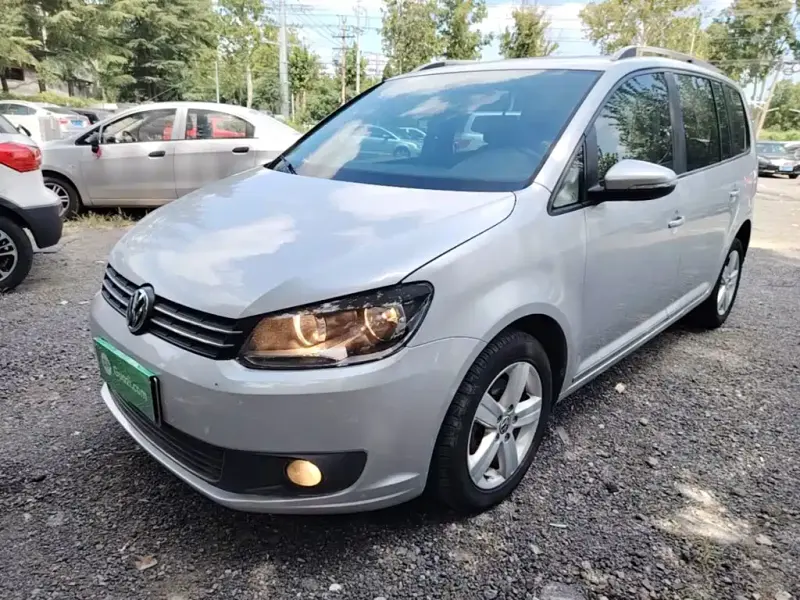 Volkswagen Touran, 2015