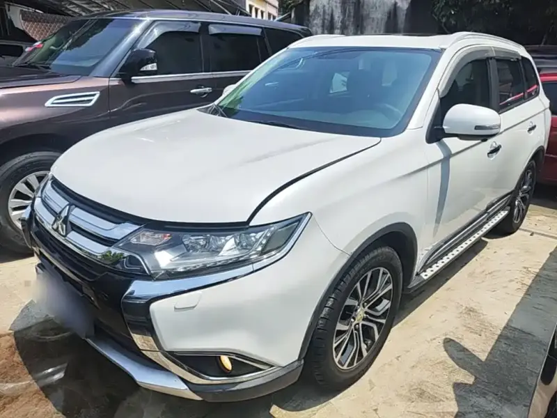 Mitsubishi Outlander, 2017