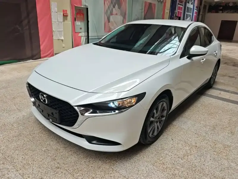 Mazda 3 Axela, 2022