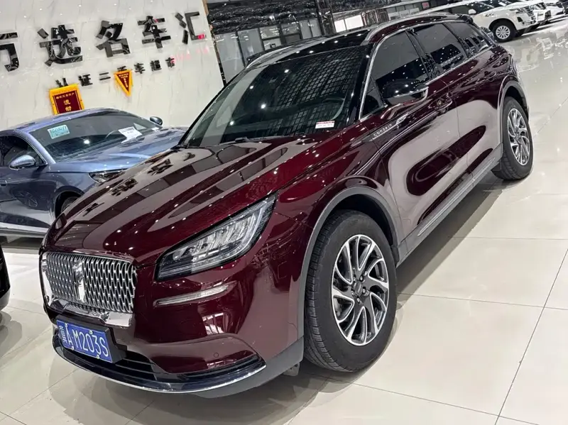 Lincoln Corsair, 2021