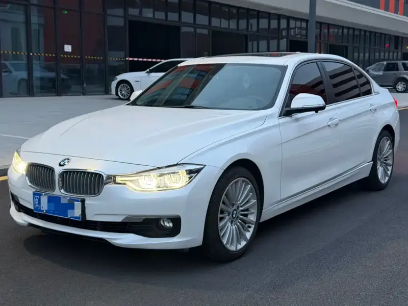 BMW 3 Series, 2018 — фото 1