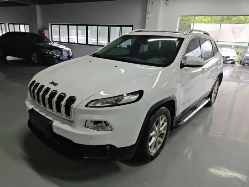 Jeep Cherokee, 2016