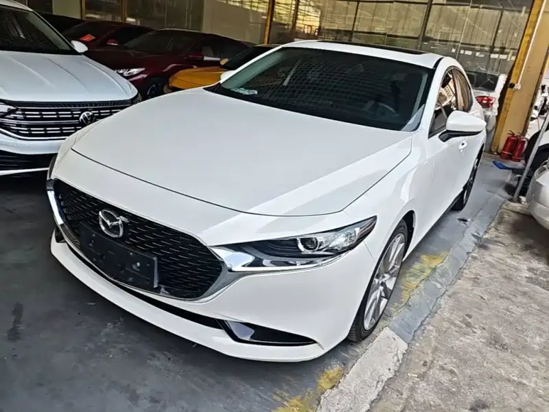 Mazda 3 Axela, 2022