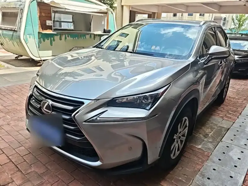 Lexus NX, 2016