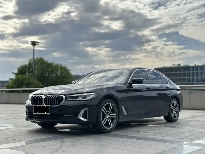 BMW 5 Series, 2022