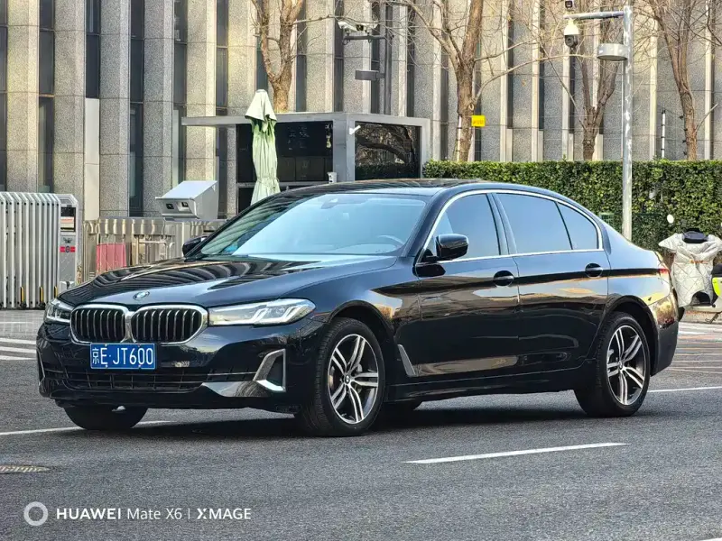 BMW 5 Series, 2022