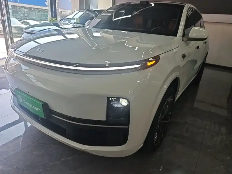 Li Auto Li L9, 2025