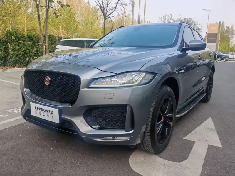 Jaguar F-PACE, 2020