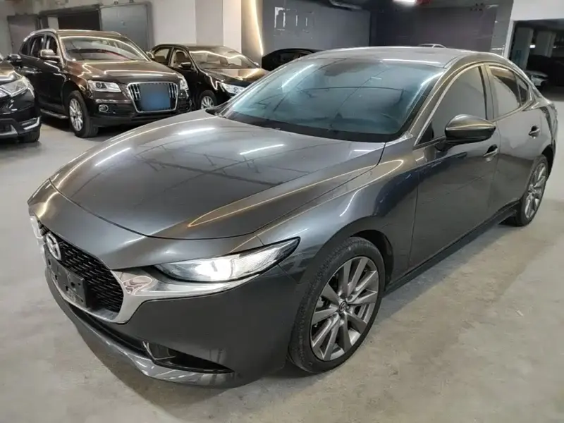 Mazda 3 Axela, 2022