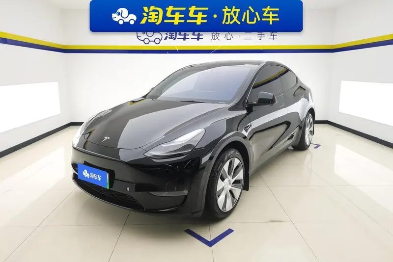 Tesla Model Y, 2022