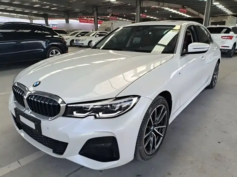 BMW 3 Series, 2022