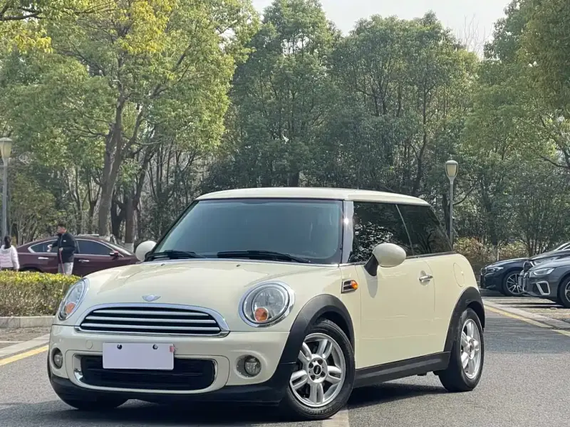 MINI Mini, 2013
