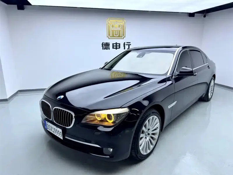 BMW 7 Series, 2011
