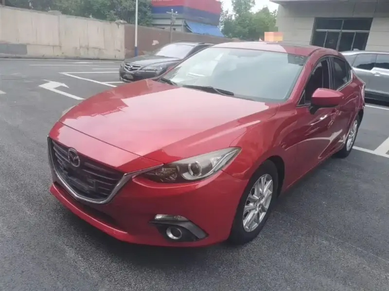 Mazda 3 Axela, 2015