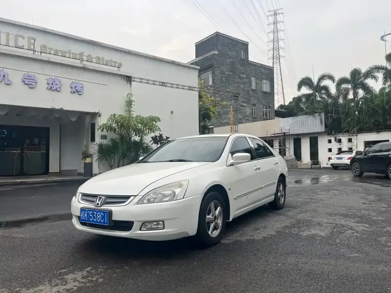 Honda Accord, 2004