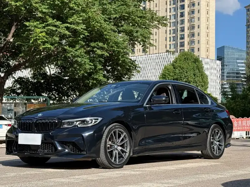 BMW 3 Series, 2021