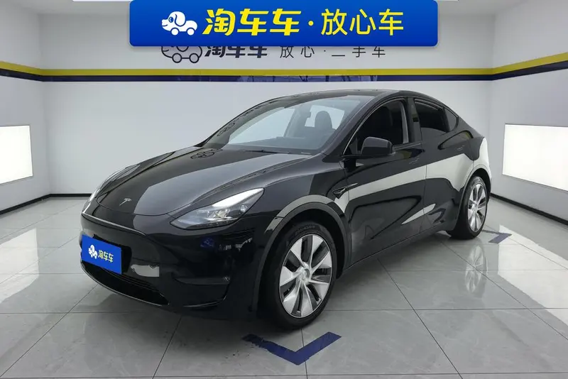 Tesla Model Y, 2022