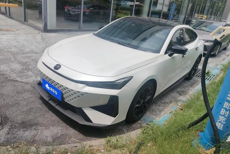 Changan UNI-V, 2024