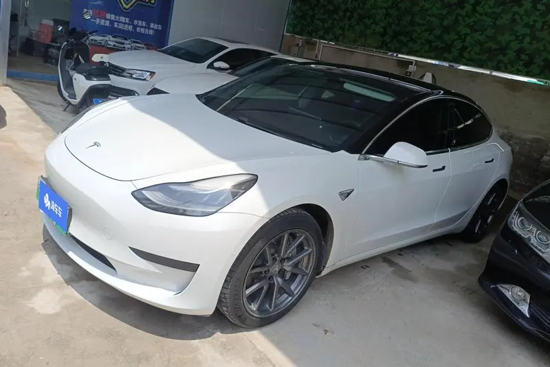 Tesla Model 3, 2020