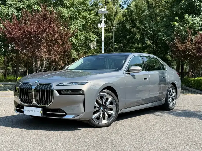 BMW 7 Series, 2025