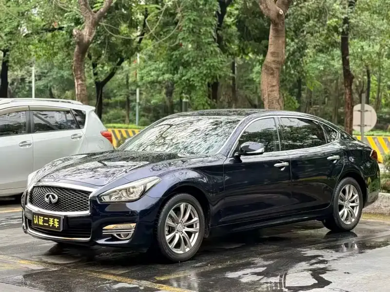 Infiniti Q70, 2019