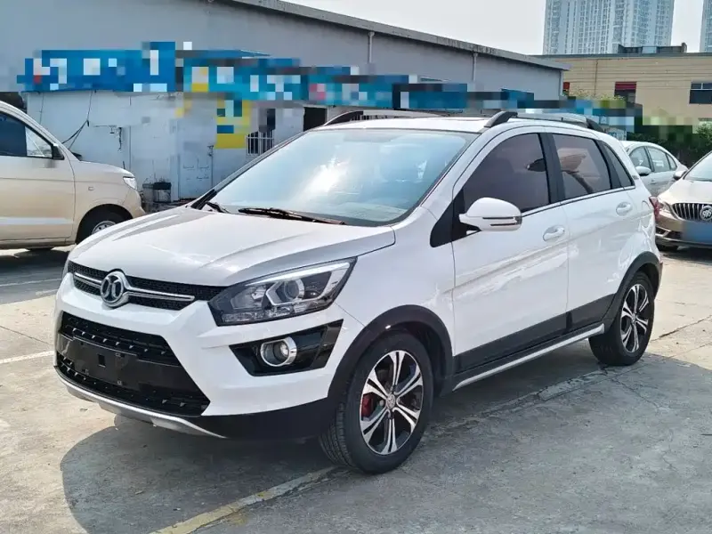 BAIC Senova X25 BAIC Senova X25 2015 1.5L Auto Elite Type, 2016 — фото 1