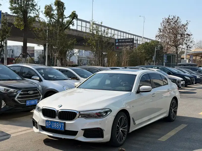 BMW 5 Series, 2020