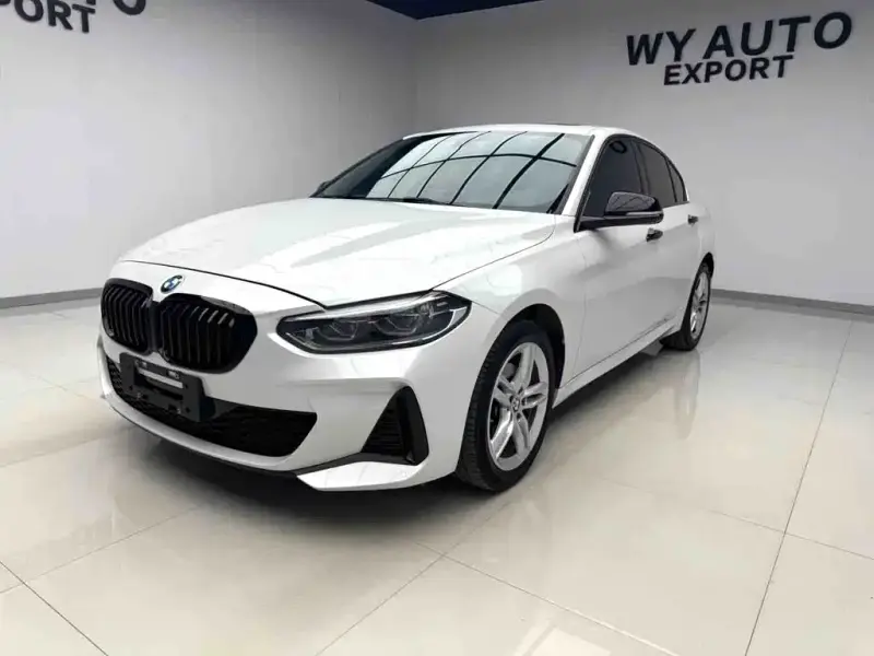 BMW 1 Series, 2022
