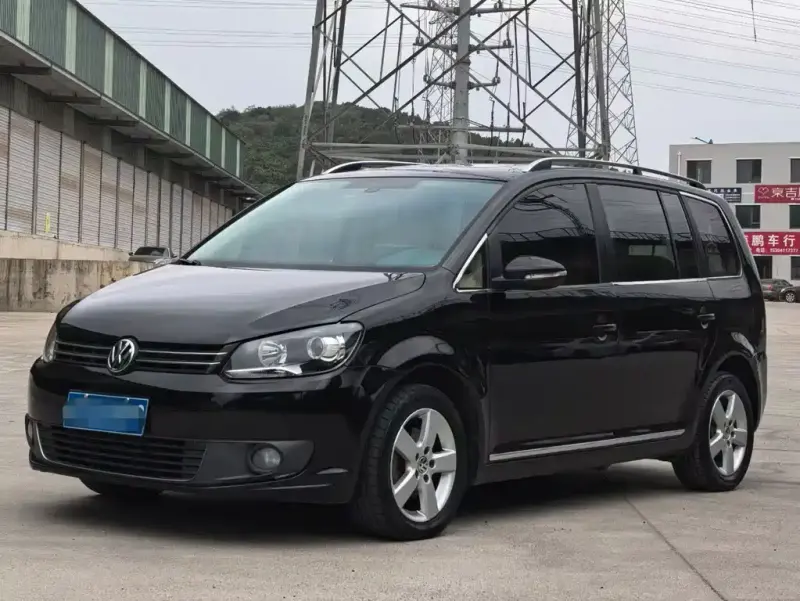 Volkswagen Touran, 2015