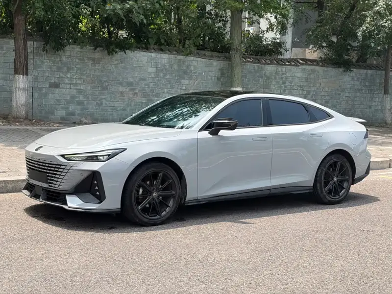 Changan UNI-V, 2023