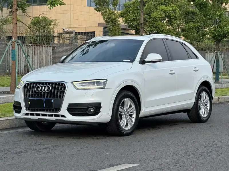 Audi Q3, 2015