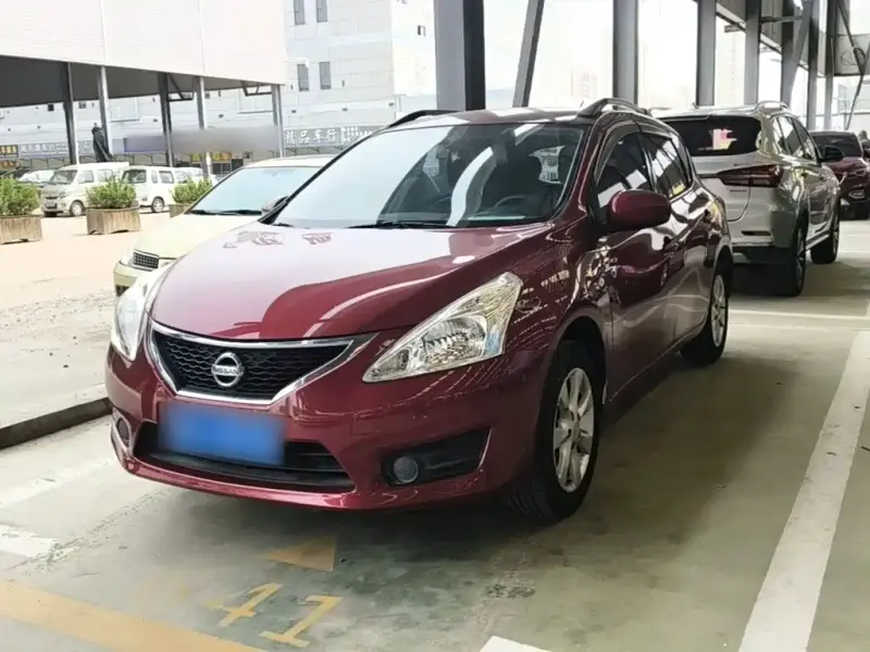 Nissan Tiida, 2015