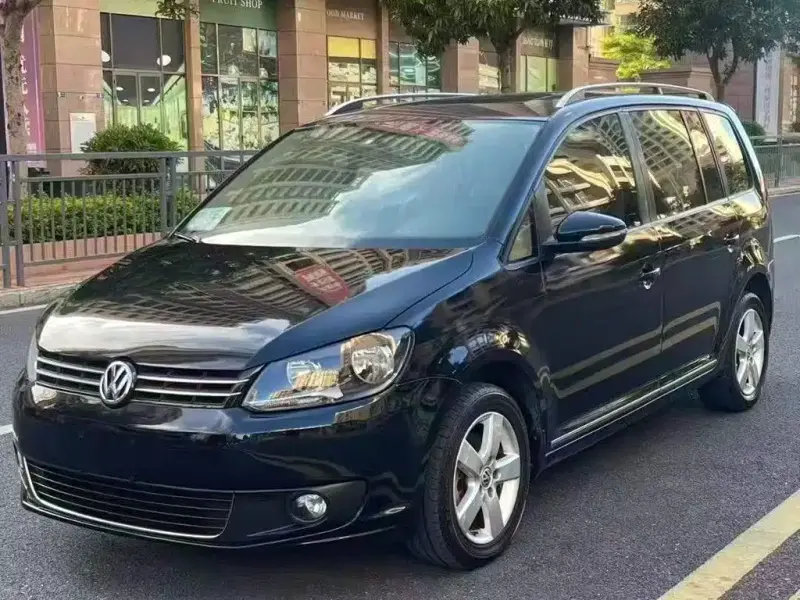 Volkswagen Touran, 2012