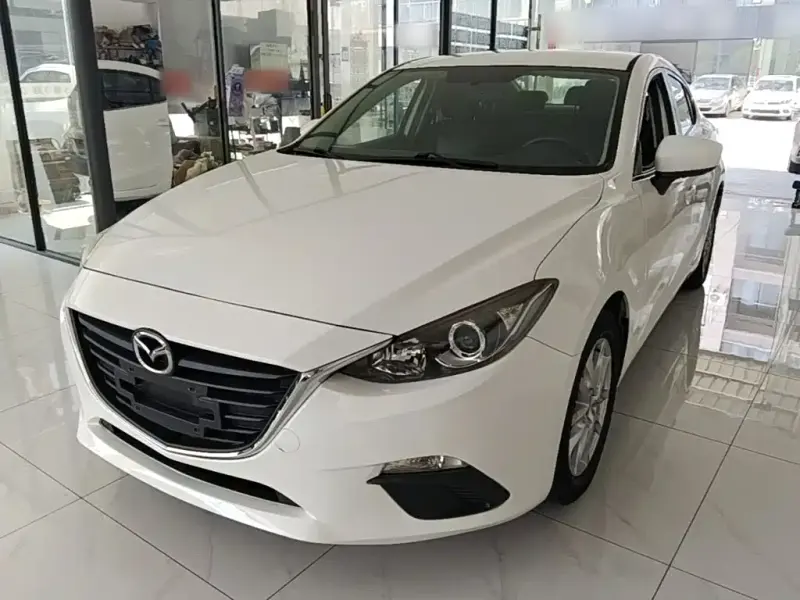 Mazda 3 Axela, 2015