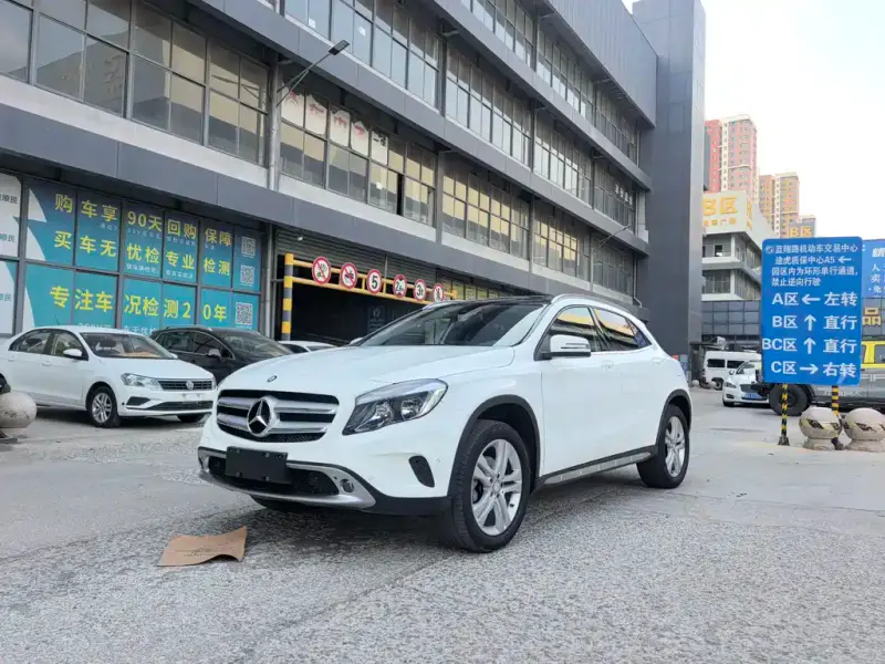 Mercedes-Benz GLA, 2016