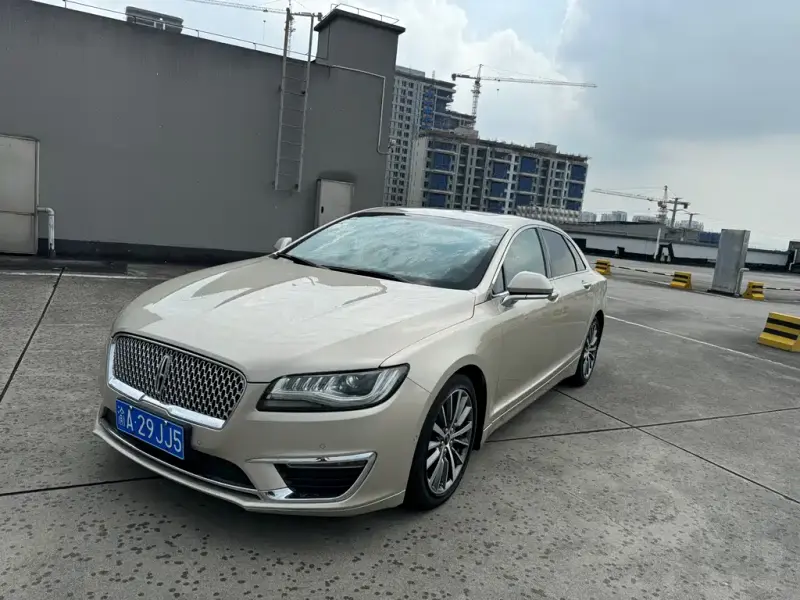 Lincoln MKZ, 2017