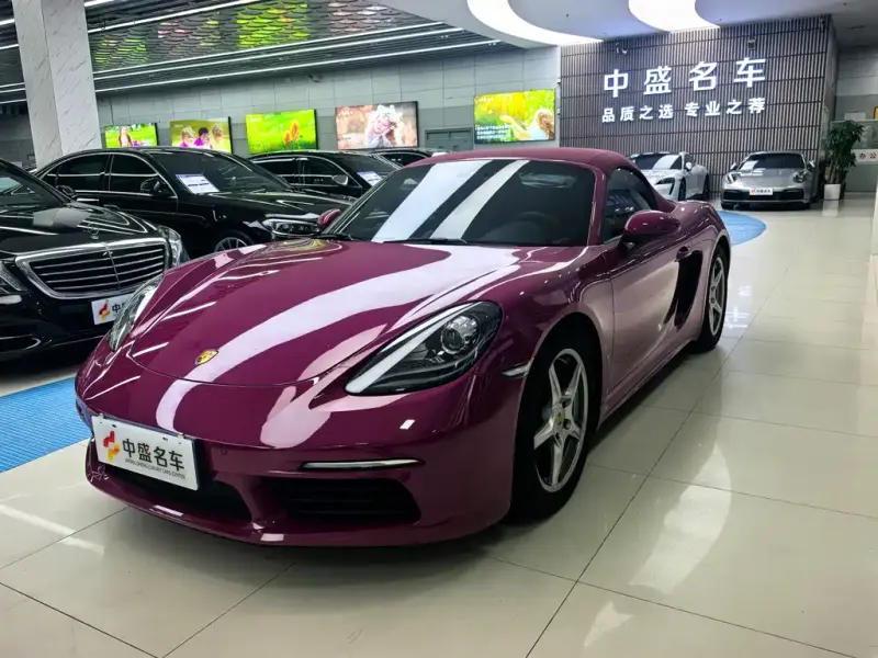 Porsche 718, 2024