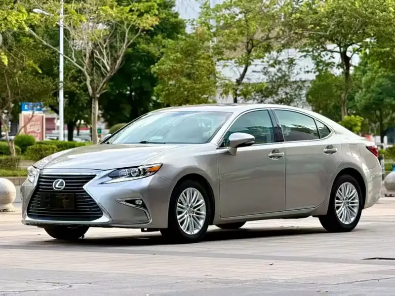 Lexus ES, 2017