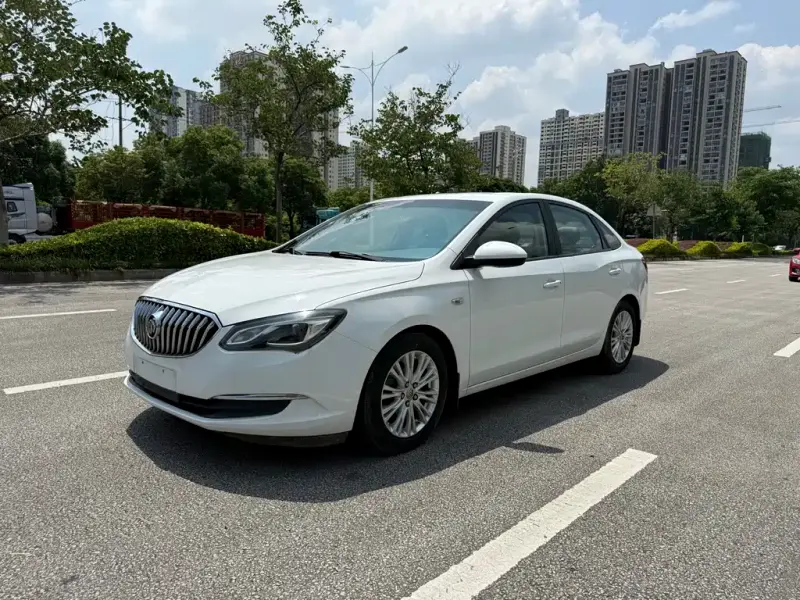 Buick Excelle, 2015