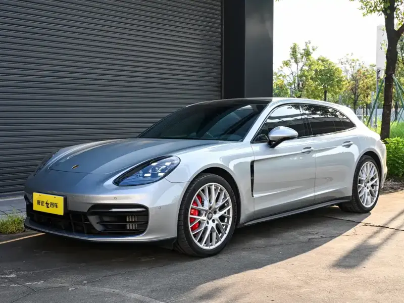 Porsche Panamera, 2023