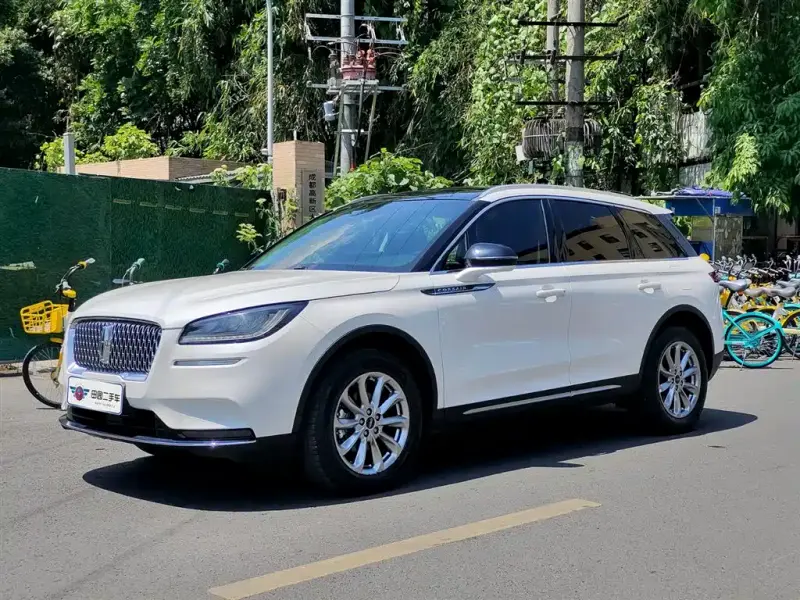 Lincoln Corsair, 2020