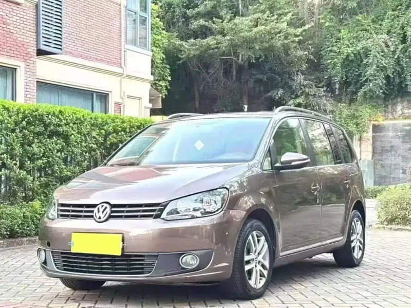 Volkswagen Touran, 2011