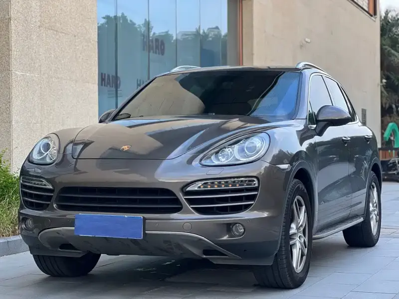 Porsche Cayenne, 2013