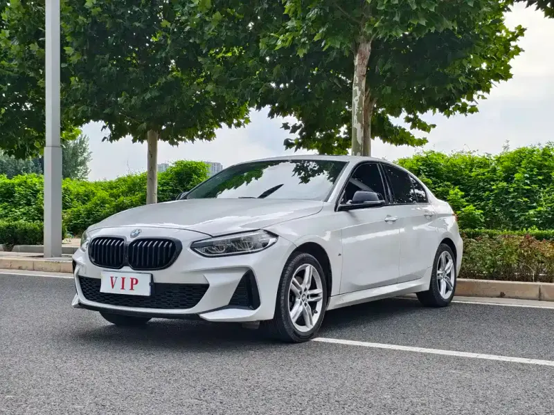 BMW 1 Series, 2022
