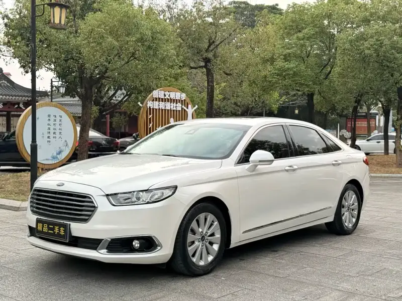 Ford Taurus, 2018