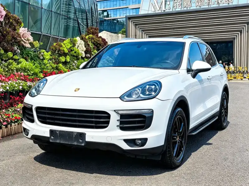 Porsche Cayenne, 2015