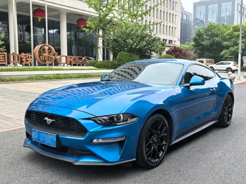 Ford Mustang, 2022