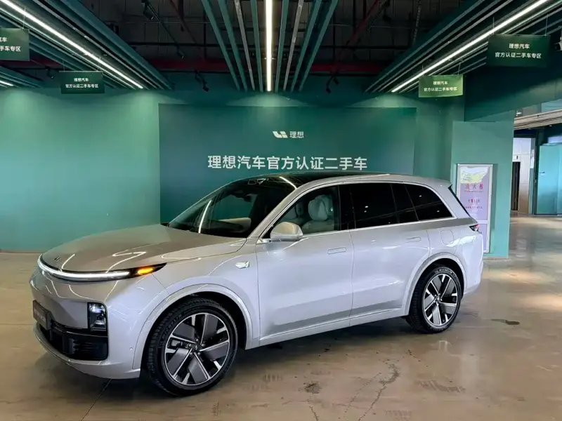 Li Auto Li L8, 2025