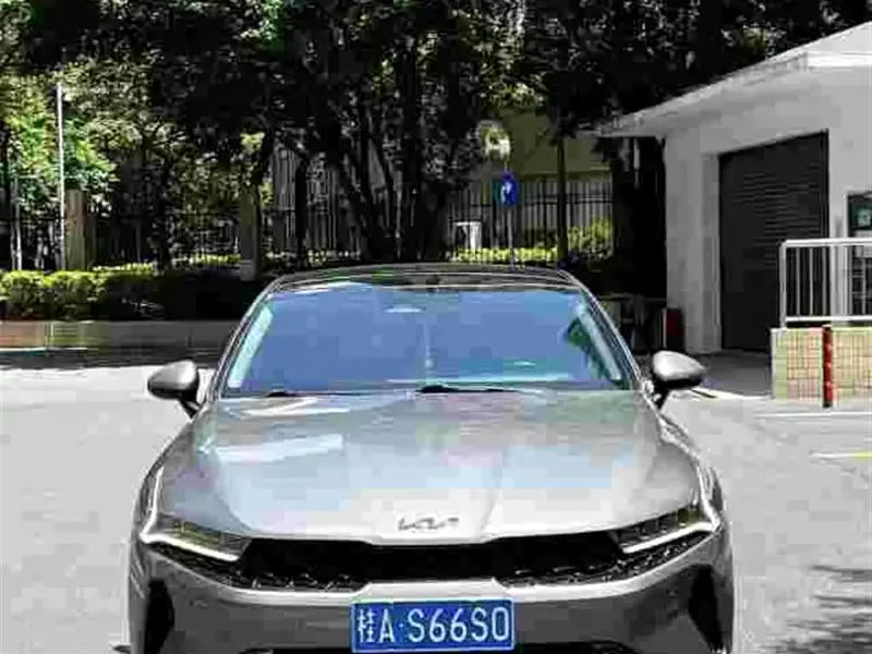 Kia K5, 2021