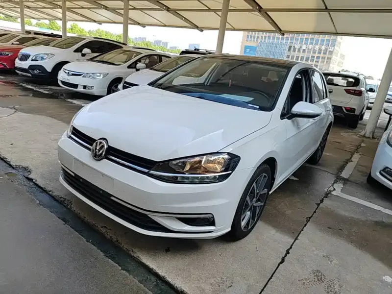 Volkswagen Golf, 2020